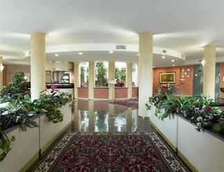 Lobby 2 Hotel Bifi