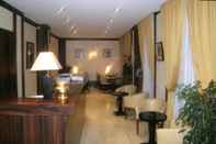 Lobby Hotel Paris Gambetta