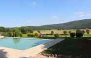 สระว่ายน้ำ 5 Fattoria Agriturismo Il Colombaio