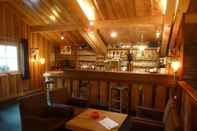 Bar, Cafe and Lounge Le Labrador