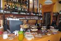 Bar, Cafe and Lounge Il Borgo di Campi