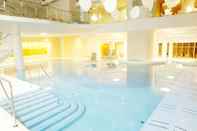 Swimming Pool Hotel Riviera - LifeClass Hotels & Spa