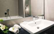 In-room Bathroom 6 Hotel Slovenija – Lifeclass Hotels & Spa, Portorož