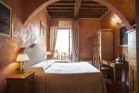 Bedroom Palazzo al Torrione 2
