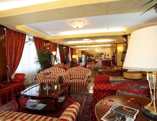 Lobby 2 Hotel Palace