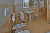 Phòng tắm bên trong Villa Rosa