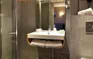 Phòng tắm bên trong 3 Hotel Restaurant La Ferme