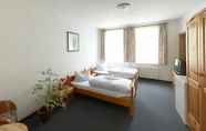 Bedroom 7 Land Gut Hotel Pension Sperling
