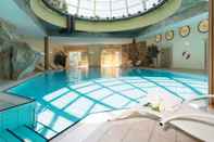 Kolam Renang Wellnesshotel Auerhahn