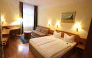 Bedroom 5 Altstadt Hotel