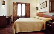 Phòng ngủ 6 Hotel Santa Isabel