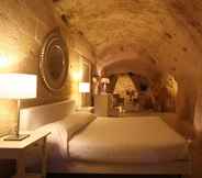 Bedroom 2 Caveoso Hotel