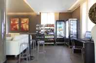 Bar, Kafe, dan Lounge B&B Hotel Malpensa Lago Maggiore