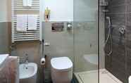 In-room Bathroom 5 Hotel Sporting Trento