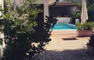 Swimming Pool 7 Hotel Boni Cerri
