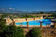 Kolam Renang Parador de Tortosa