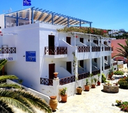 Exterior 2 Cyclades Hotel