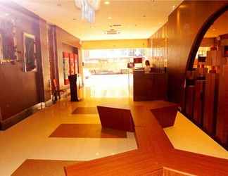 Lobby 2 V8 Hotel Xi Lang Branch