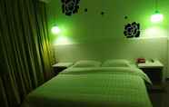 Bilik Tidur 2 V8 Hotel Xi Lang Branch