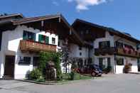 Exterior Ferienhaus Fux Hotel Garni