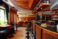 Bar, Kafe dan Lounge Cityhotel Goldener Adler B&B