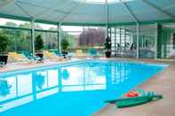 Swimming Pool Domaine des Roches Hotel & Spa