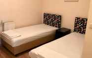 Bilik Tidur 3 Pension Alpha Frankfurt City