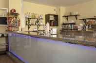 Bar, Kafe dan Lounge Hotel Caribe