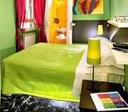 Bilik Tidur 6 Colors Hotel