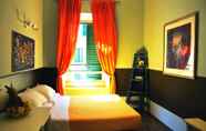 Bedroom 5 Colors Hotel