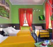 Bilik Tidur 4 Colors Hotel