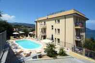 Swimming Pool Piccolo Hotel