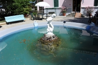 Swimming Pool Albergo Nappini