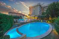 Kolam Renang Hotel Savoia Thermae & Spa