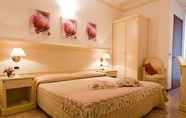 Bedroom 2 Hotel Corso