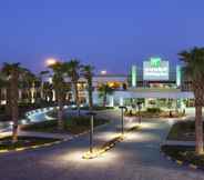 Exterior 4 Holiday Inn Riyadh Izdihar, an IHG Hotel