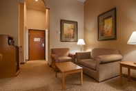 Common Space Best Western Plus New Caney Inn & Suites