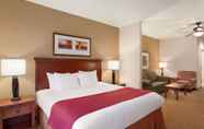 ห้องนอน 6 Country Inn & Suites by Radisson, Harrisburg - Hershey West, PA