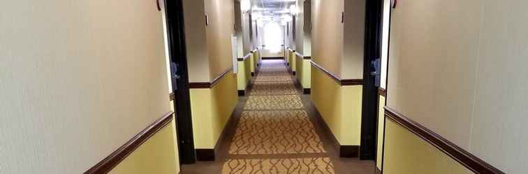 Lobi Best Western Coffeyville Central Business District Inn and Suites