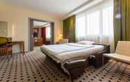 Bedroom 4 Radisson Blu Hotel, Hamburg Airport