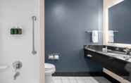 Toilet Kamar 5 Fairfield by Marriott Inn & Suites Columbus Hilliard