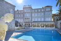 Swimming Pool Hotel Lapad