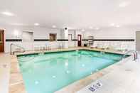 Swimming Pool Comfort Suites Manchester