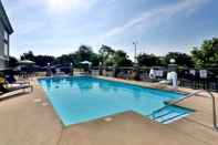 Swimming Pool SpringHill Suites by Marriott Lynchburg Airport/University Area