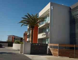 Exterior 2 Peninsula Airlie Beach