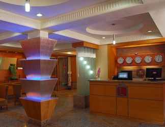 Lobby 2 Lords Eco Inn Dahej