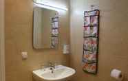 Phòng tắm bên trong 4 Hotel Kralev Dvor