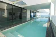 Swimming Pool Aria Apartments