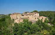 Nearby View and Attractions 4 Castel Monastero