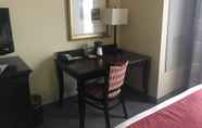 Kamar Tidur 6 Country Inn & Suites by Radisson, Tampa Airport North, FL